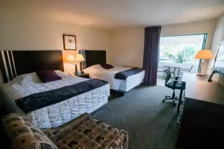 Lemon Tree Inn - 3