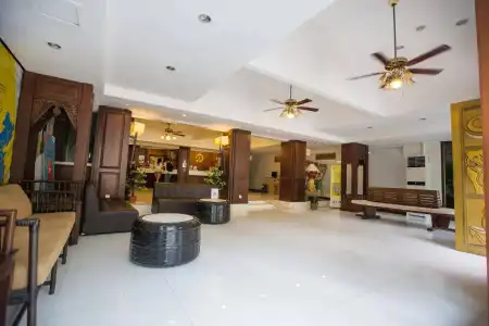 Chiang Roi 7 Days Inn - 1