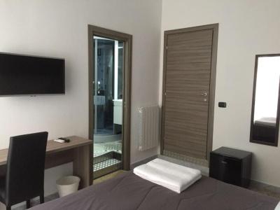 MB95 Mezzocannone Luxurious B&B - 34
