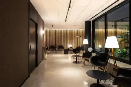 Raval House - 25