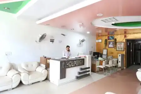 Riya Palace - Idgah Railway Station Agra - 1