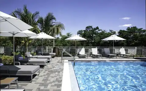 EVEN Miami - Airport by IHG - 16