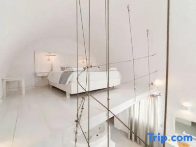 Artemis Suites - 150
