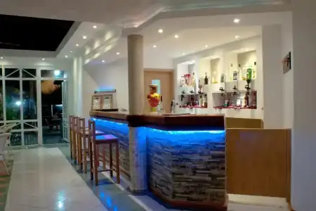 Le Surcouf & Spa - 13