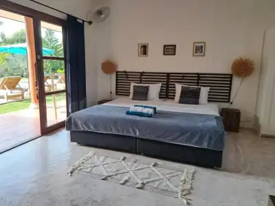 Laura's Guest House - adult only - - 139