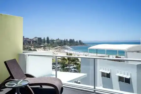 Rolling Surf Resort - 277