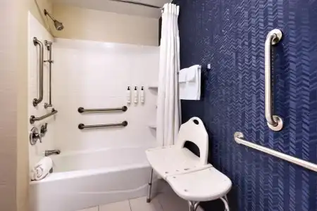 Fairfield Inn & Suites by Marriott Tallahassee Central - 29