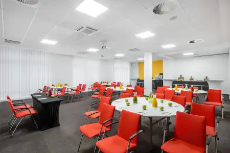 Park Inn by Radisson Budapest - 10