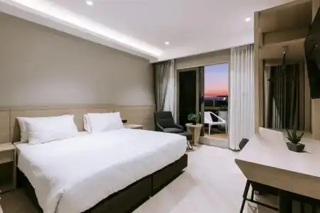 The Rich Korat - 62