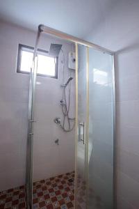 Huen Jao Ban - 84