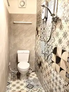 24 Poshtel Salaya - 9