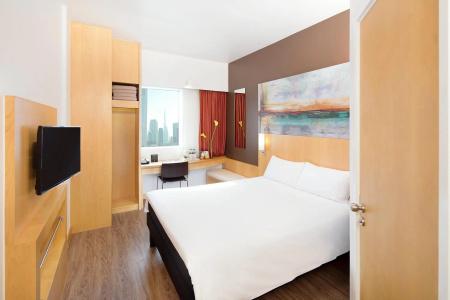 Ibis One Central - 8