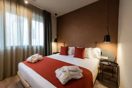 Atenea Rekord Suites Barcelona - 5