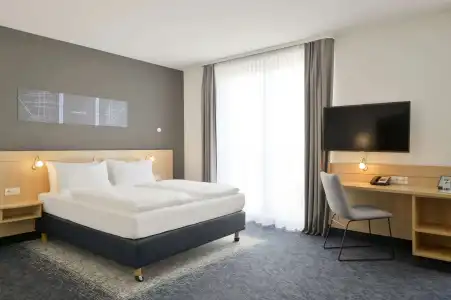 Best Western Plus - 74