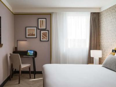 Mercure Chartres Est - 88