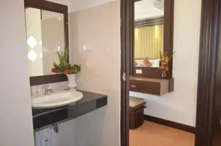 Lanta Nice Beach Resort - 60