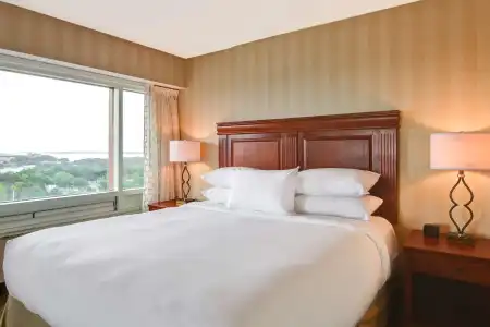 DoubleTree Fallsview Resort & Spa by Hilton Niagara Falls - 6