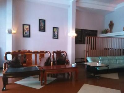 Mama's Villa - 2