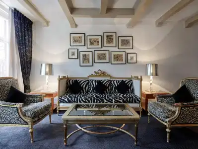 Ambassade - 2