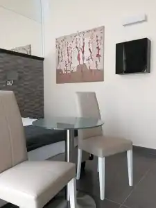 Piazza Carità - 108