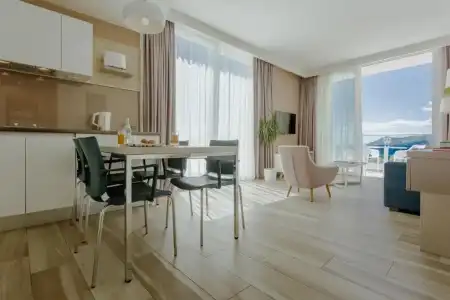 Romana Beach Apartments - 2