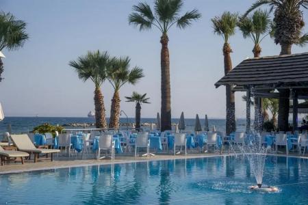 Palm Beach & Bungalows - 12