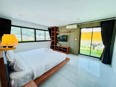 Good Nice Patong - 2