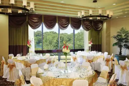 Holiday Inn AUSTIN-TOWN LAKE by IHG - 16