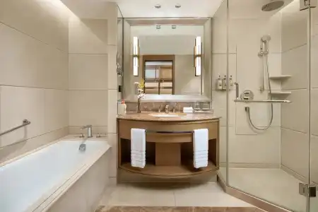 Crowne Plaza Shanghai Fudan by IHG - 53