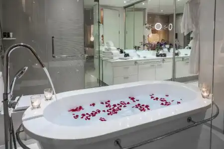 BYD Lofts - Boutique & Serviced Apartments - Patong Beach, - 8