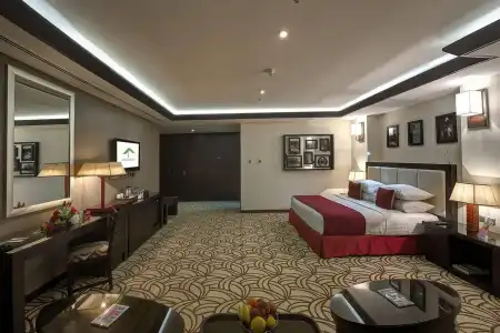 Pavilion Palace - 11