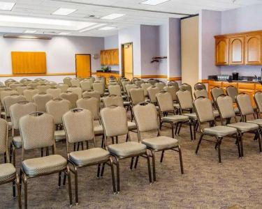 Quality Inn Oakwood - 49