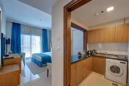 Class Apartments - 90