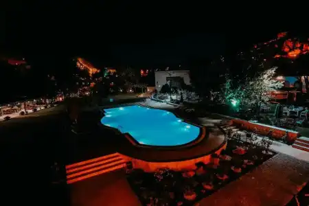 Melis Cave - 36
