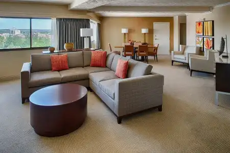 DoubleTree by Hilton Spokane City Center - 1