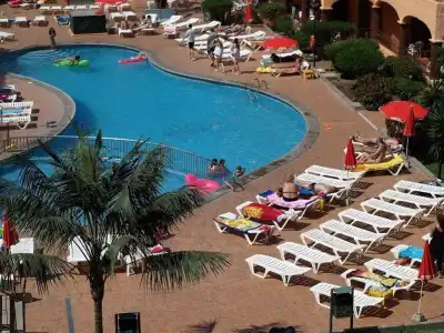 Los Alisios Apartments - 8
