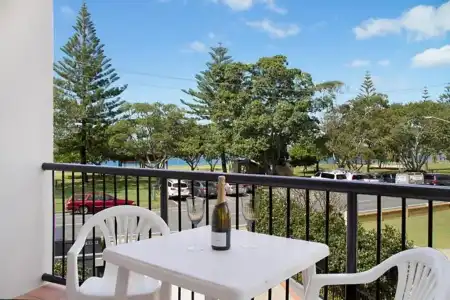 Blue Waters Apartments - 51