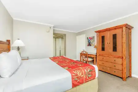 Luana Waikiki & Suites - 120
