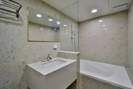 Busan Seomyeon YTT - 82