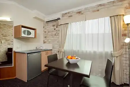 Highlander Motor Inn & Apartments - 22