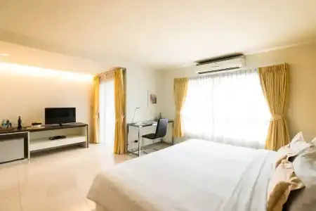 Beyond Suite - 40