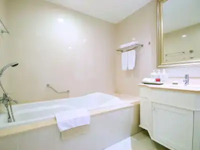 Centre Point Plus Silom - 19