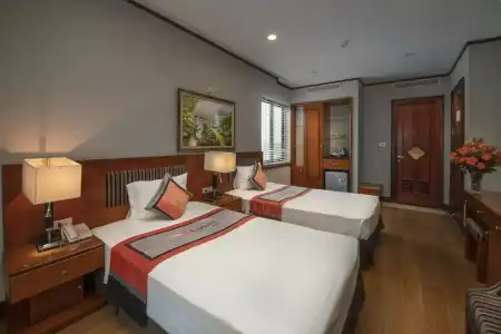 Hanoi Larosa - 70