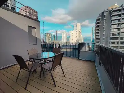 Divya Sutra Suites on Robson Downtown Vancouver - 80