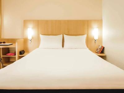 Ibis Versailles Château - 21