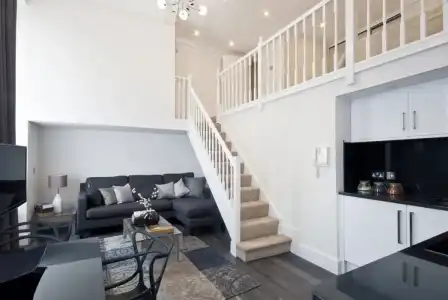 Queensgate Court - 11