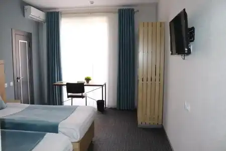 Park Bobur Apt 5X - 2