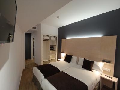 & Apartments Travessera - 38