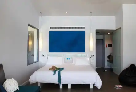 The Houben, Adult Only - 12