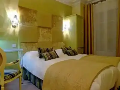 Hôtel Gavarni - 86